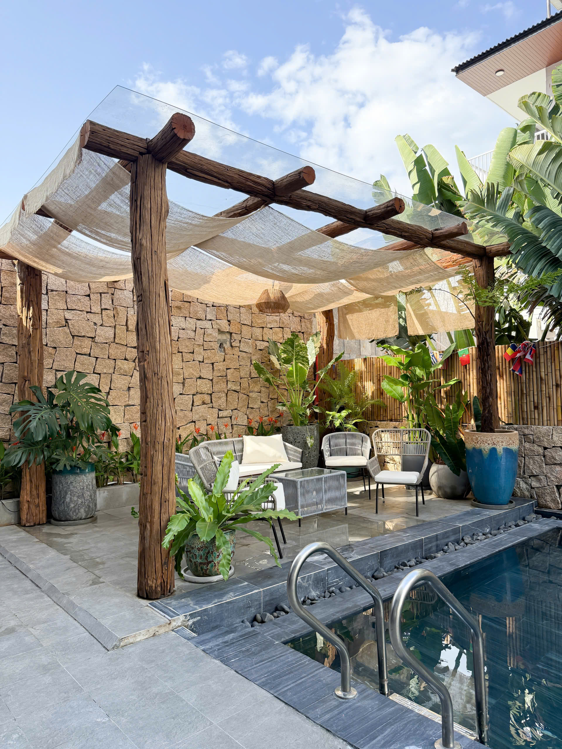 SORA VILLA NHÀ POOL