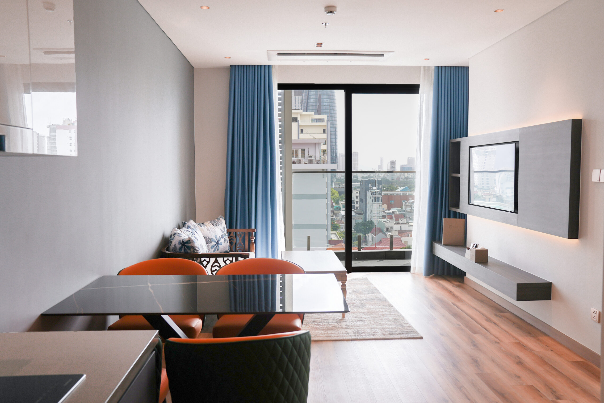2 BED ROOM SUITE CITY VIEW