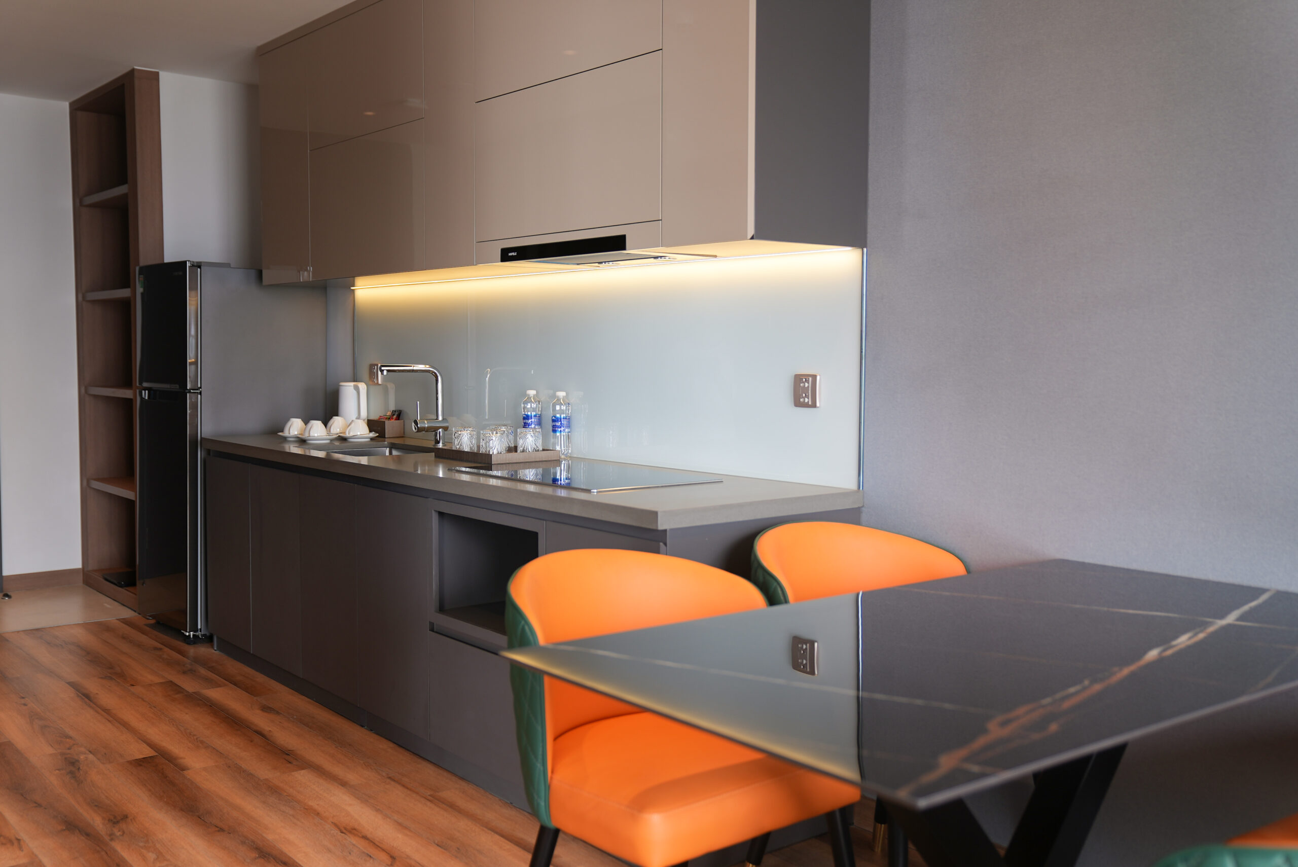 2 BED ROOM SUITE CITY VIEW