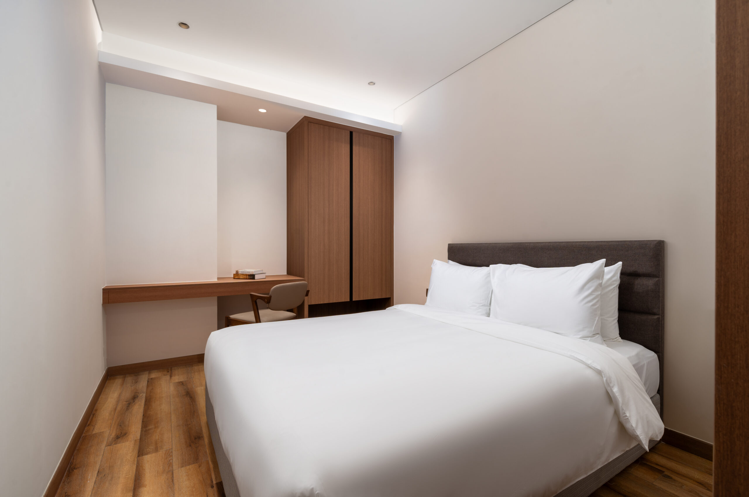 3-BEDROOM SUITE RIVER VIEW