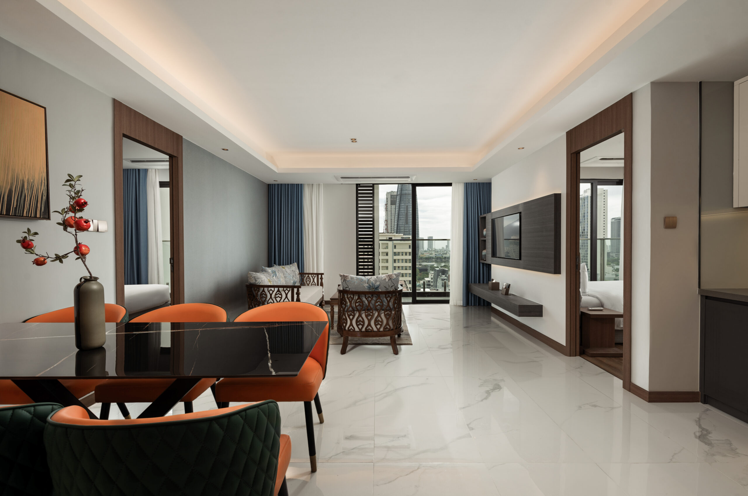 EXECUTIVE 3-BEDROOM SUITE RIVER VIEW