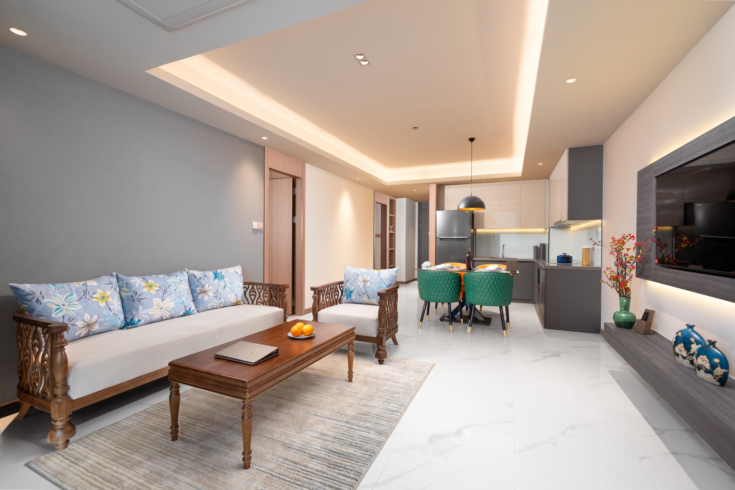 EXECUTIVE 2-BEDROOM SUITE RIVER VIEW