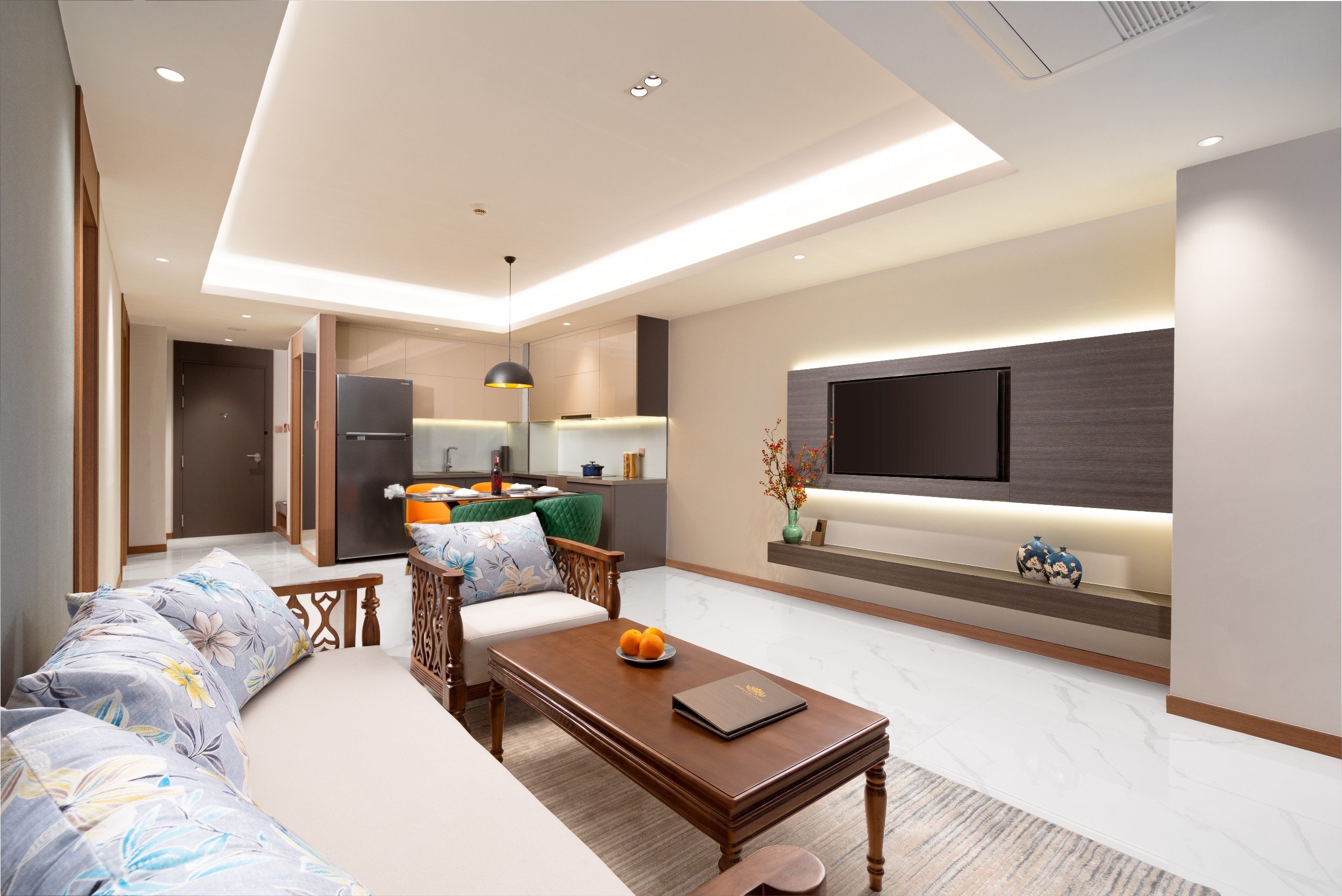 EXECUTIVE 2-BEDROOM SUITE RIVER VIEW
